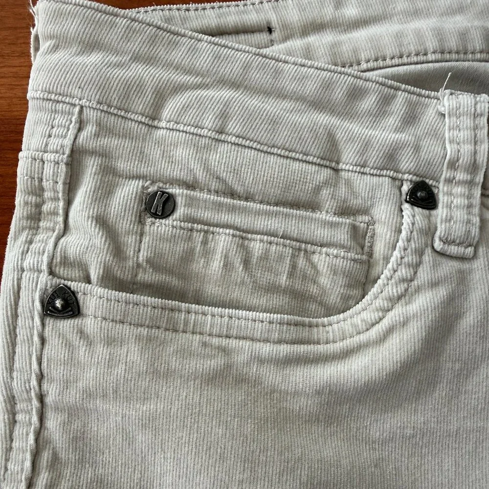 KUT from the KLOTH | Off-White Diana Straight Corduroy Pants, Size 14 - Picture 3 of 5